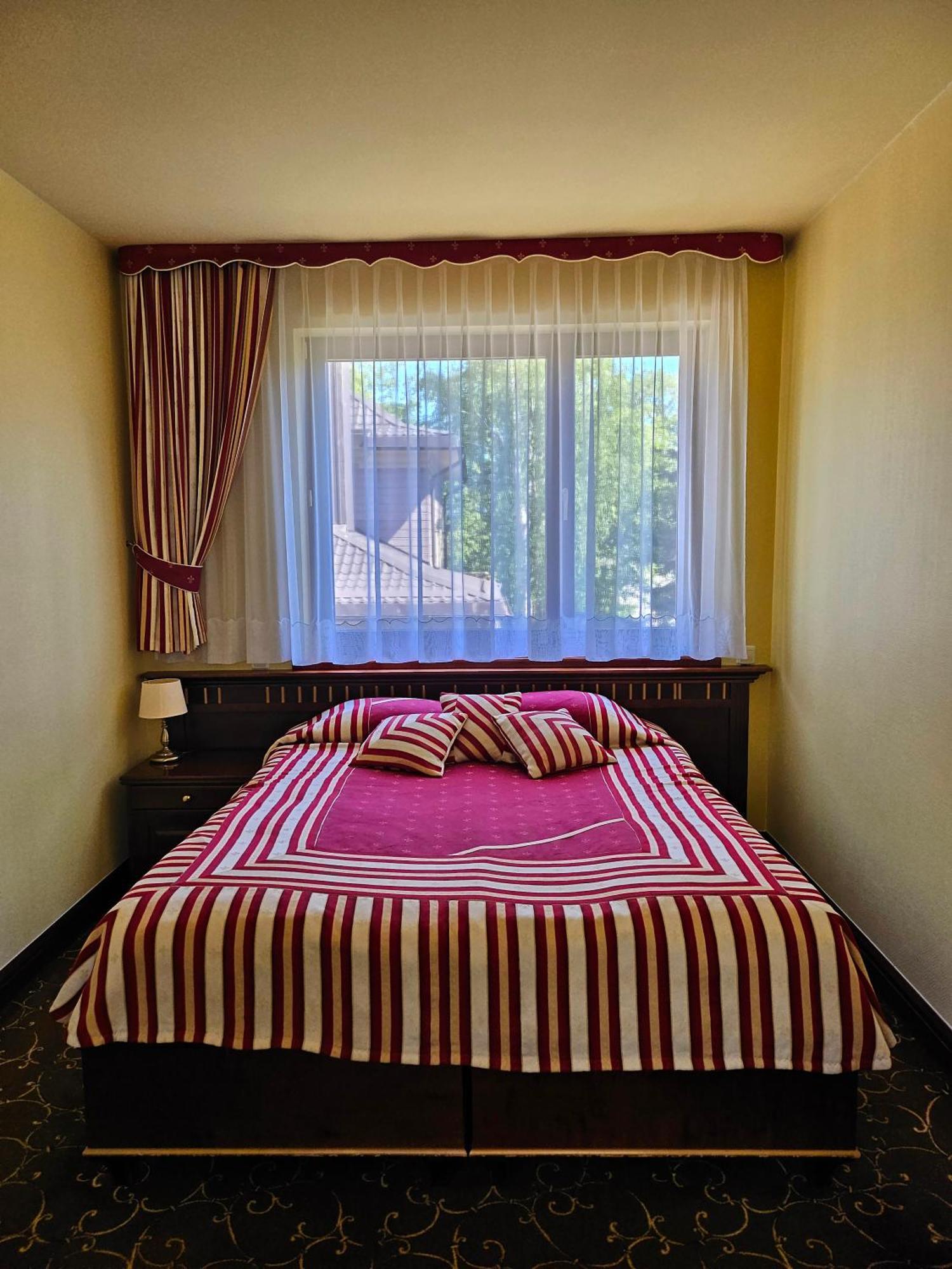Guest House & Villa Astoma Паланга Екстериор снимка