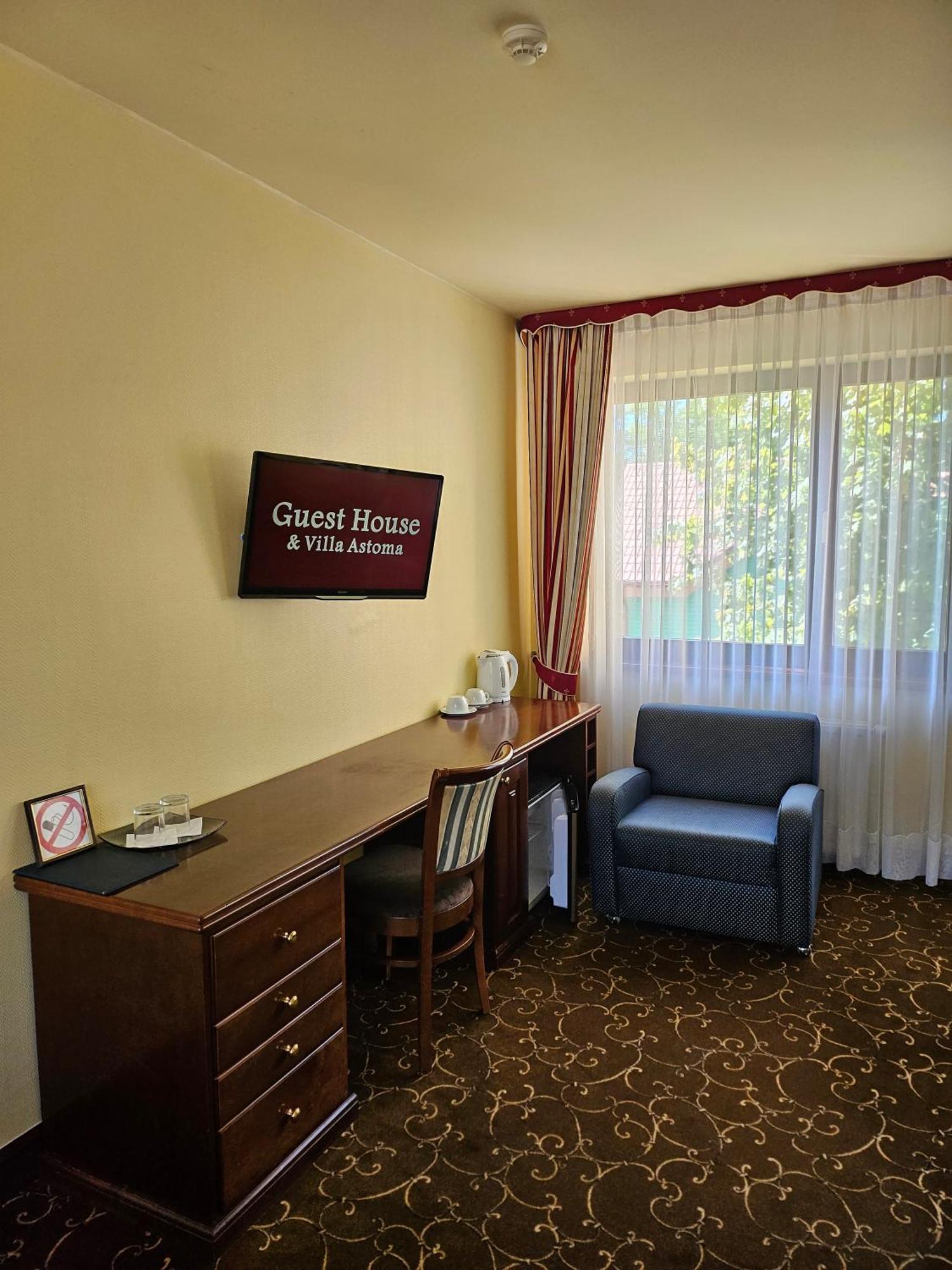 Guest House & Villa Astoma Паланга Екстериор снимка